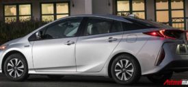 Toyota-Prius-Prime-front