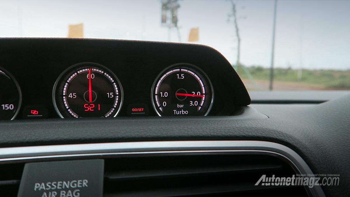Mobil Baru, Turbo boost gauge bar VW Scirocco: Volkswagen Scirocco 2017 Review : Daily Use Head-Turner