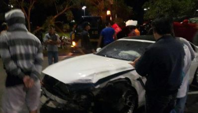 Ferrari California dan BMW 640i Gran Coupe Bertabrakan di Tangerang