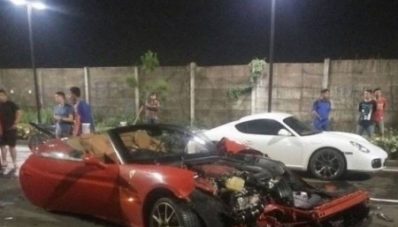 Ferrari California dan BMW 640i Gran Coupe Bertabrakan di Tangerang