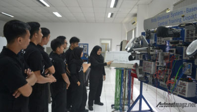 Mercedes-Benz Indonesia Adakan Program Magang, Ini Syaratnya! Mercedes-Benz Indonesia Adakan Program Magang, Ini Syaratnya!