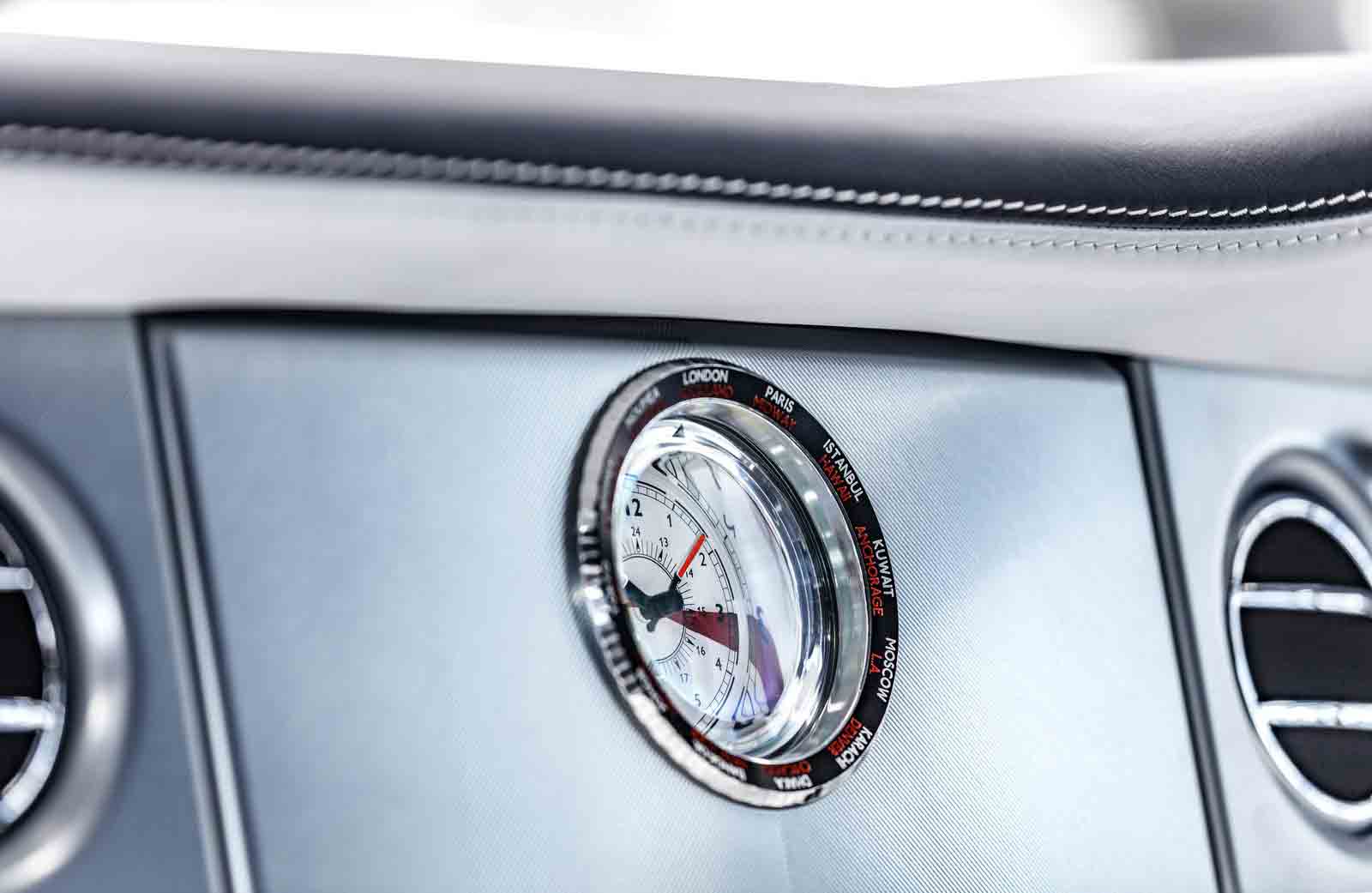 Mobil Baru, phantom-vii-clock: Rolls-Royce Phantom Generasi VII, Edisi yang Terakhir