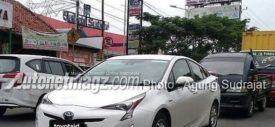 Wajah Toyota Prius 2017 Indonesia Terpotret, Apa Komentarmu?