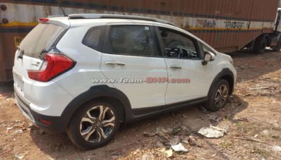Honda WR-V Tertangkap Kamera Akan Dikirim ke Dealer di India! Honda WR-V Tertangkap Kamera Akan Dikirim ke Dealer di India!