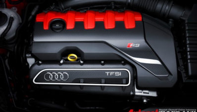 Audi RS3 2017 Punya Tenaga 395 PS Dari Mesin 5 Silinder Audi RS3 2017 Punya Tenaga 395 PS Dari Mesin 5 Silinder