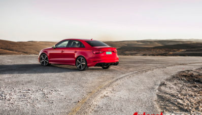 Audi RS3 2017 Punya Tenaga 395 PS Dari Mesin 5 Silinder Audi RS3 2017 Punya Tenaga 395 PS Dari Mesin 5 Silinder