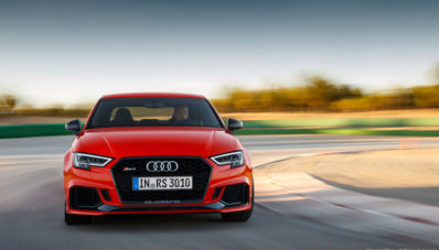 Audi RS3 2017 Punya Tenaga 395 PS Dari Mesin 5 Silinder Audi RS3 2017 Punya Tenaga 395 PS Dari Mesin 5 Silinder