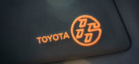 2017-Toyota-86-860-Special-Edition-gear-knob