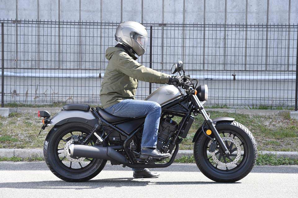 Berita, Honda-Rebel-250-side-at-Osaka-Motorcycle-Show: Honda Segera Rilis Rebel Dengan Kubikasi 250cc