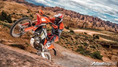 KTM Kembangkan Mesin 2-Tak Untuk Produksi Massal KTM Kembangkan Mesin 2-Tak Untuk Produksi Massal