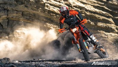 KTM Kembangkan Mesin 2-Tak Untuk Produksi Massal KTM Kembangkan Mesin 2-Tak Untuk Produksi Massal