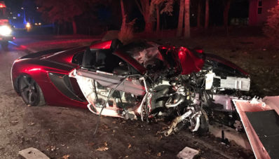 March’s Accident : CR-V di Atap Rumah hingga Scirocco Seruduk X-Trail March’s Accident : CR-V di Atap Rumah hingga Scirocco Seruduk X-Trail