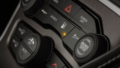 Wow, Dodge Challenger SRT Bisa Pilih-Pilih Asupan BBM! Wow, Dodge Challenger SRT Bisa Pilih-Pilih Asupan BBM!