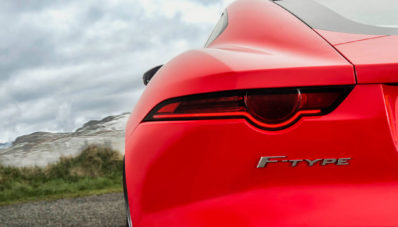Jaguar F-Type Pakai Mesin 4 Silinder Turbo, Wait What? Jaguar F-Type Pakai Mesin 4 Silinder Turbo, Wait What?