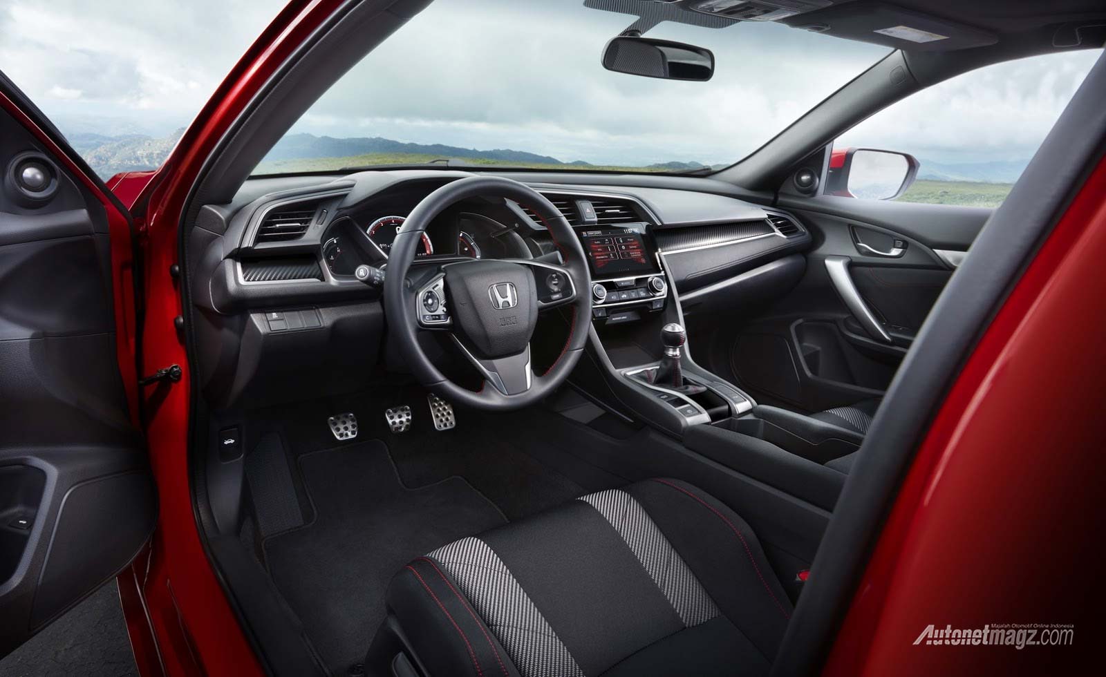 Honda, Civic-Si-coupe-interior-2018: Honda Civic Si Telah Hadir dengan Tenaga 205 hp!
