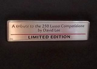 Ferrari F12 tdf Special Custom untuk Menemani 250 Lusso ‘64 Ferrari F12 tdf Special Custom untuk Menemani 250 Lusso ‘64
