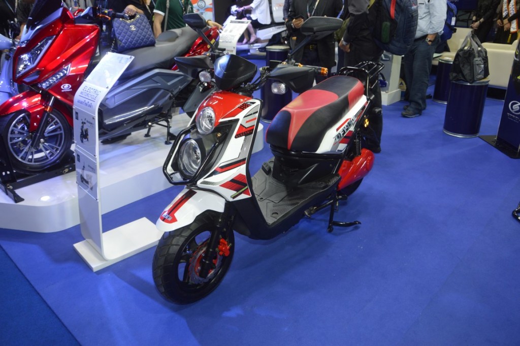 Berita, Strom Dragonfly skuter matik listrik asal thailand: Motor Listrik Strom Tampil di Bangkok International Motor Show 2017
