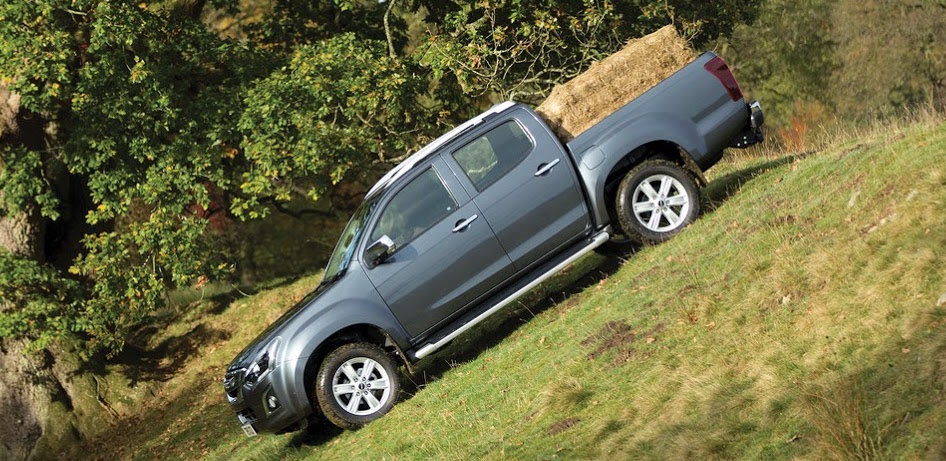 Isuzu, isuzu-dmax-2017-gallery-specs-23: Isuzu D-Max Facelift : Penyegaran Bertabur Fitur