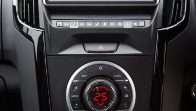 Isuzu D-Max Facelift : Penyegaran Bertabur Fitur Isuzu D-Max Facelift : Penyegaran Bertabur Fitur