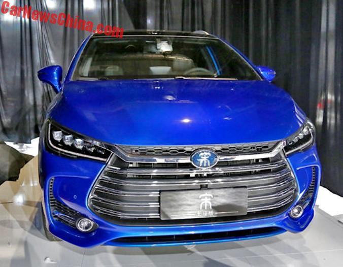 Berita, saingan toyota innova dari cina: BYD SongMPV, MPV Rupawan Cina Penantang Toyota Innova