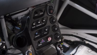 BMW M4 GT4: Track Day Mayhem! BMW M4 GT4: Track Day Mayhem!