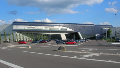 BMW Stop Produksi di Tiga Negara, Ada Apa Ya? BMW Stop Produksi di Tiga Negara, Ada Apa Ya?