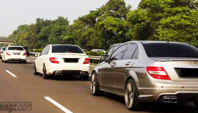 Komunitas C-Class Family : Melepas Penat Bersama Keluarga Komunitas C-Class Family : Melepas Penat Bersama Keluarga