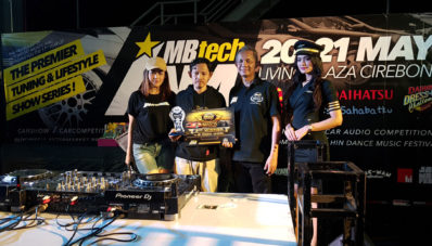 Dua Wanita Juarai MBtech Awards Cirebon 2017 Dua Wanita Juarai MBtech Awards Cirebon 2017