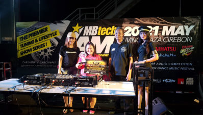 Dua Wanita Juarai MBtech Awards Cirebon 2017 Dua Wanita Juarai MBtech Awards Cirebon 2017