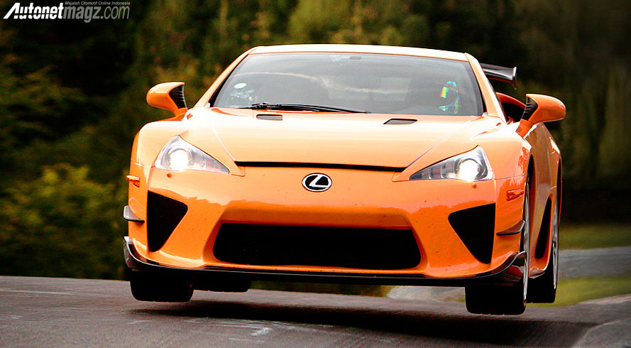 Alfa Romeo, Lexus-LFA-Nurburgring-Edition-Sunset-Orange-2: 7 Mobil dengan Deselerasi Paling Cepat