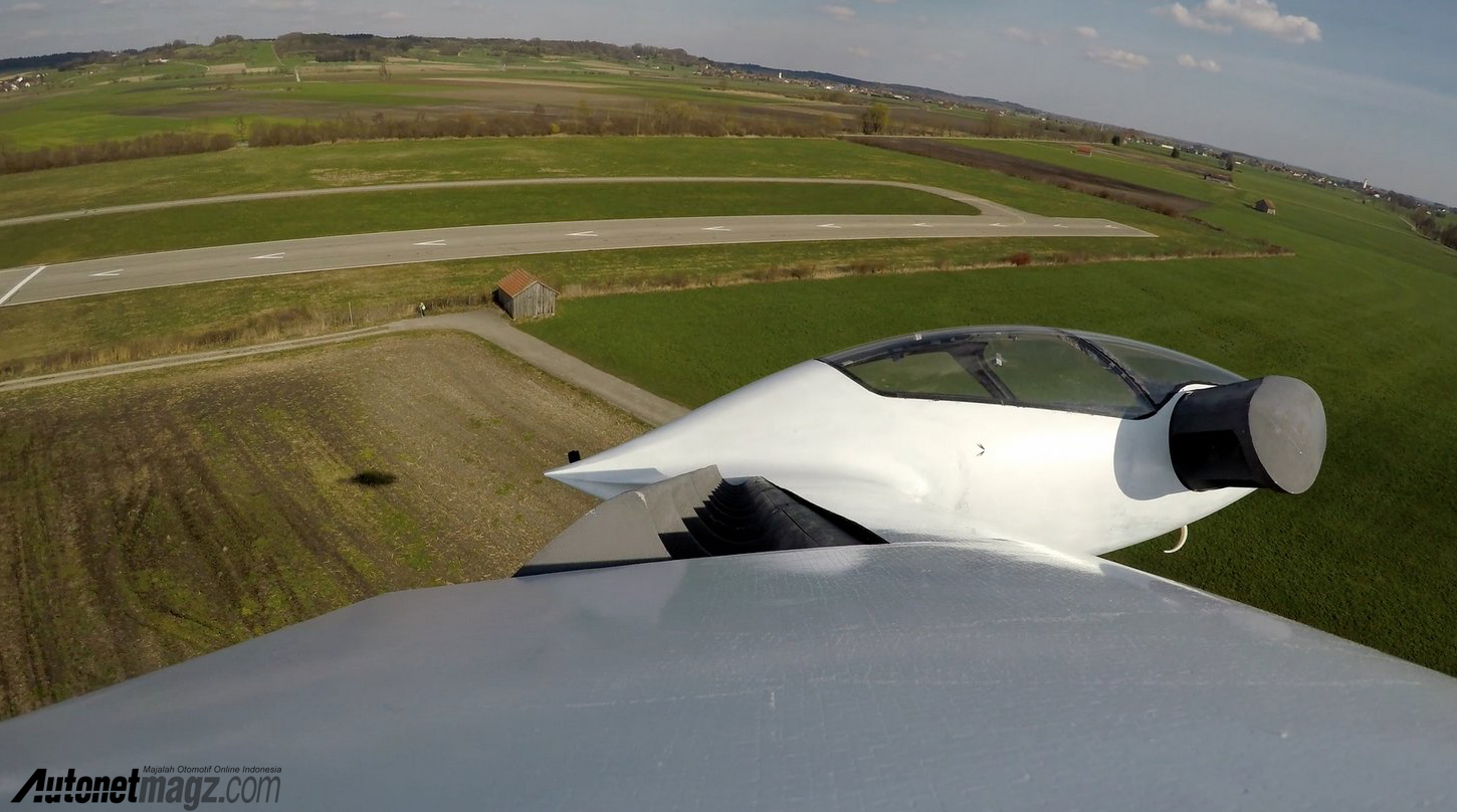 Hi-Tech, Lilium Jet Flying Car: Lilium : Mobil Terbang Paling Feasible