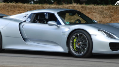 7 Mobil dengan Deselerasi Paling Cepat 7 Mobil dengan Deselerasi Paling Cepat