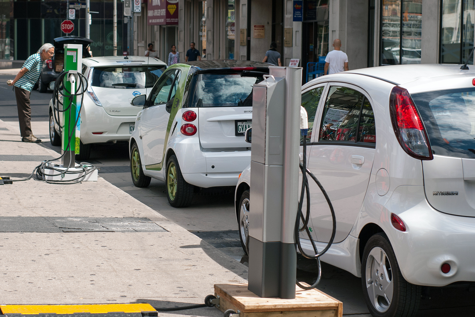Berita, Ride_and_Drive_EVs_Plug’n_Drive_Ontario: Ambisi India Stop Penjualan Mobil Berbahan Bakar Minyak pada 2030