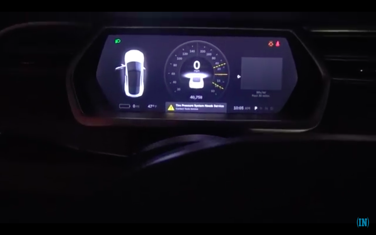 Berita, Screen Shot 2017-05-19 at 2.58.48 PM: Apa yang Akan Terjadi Apabila Mobil Tesla Anda Low-Batt?