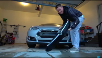 Apa yang Akan Terjadi Apabila Mobil Tesla Anda Low-Batt? Apa yang Akan Terjadi Apabila Mobil Tesla Anda Low-Batt?