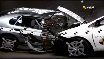 Toyota Corolla 1998 vs 2015, Siapa yang Menang? Toyota Corolla 1998 vs 2015, Siapa yang Menang?