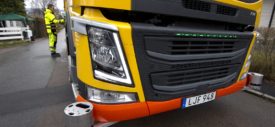 Volvo-Autonomous-Garbage-Truck-2