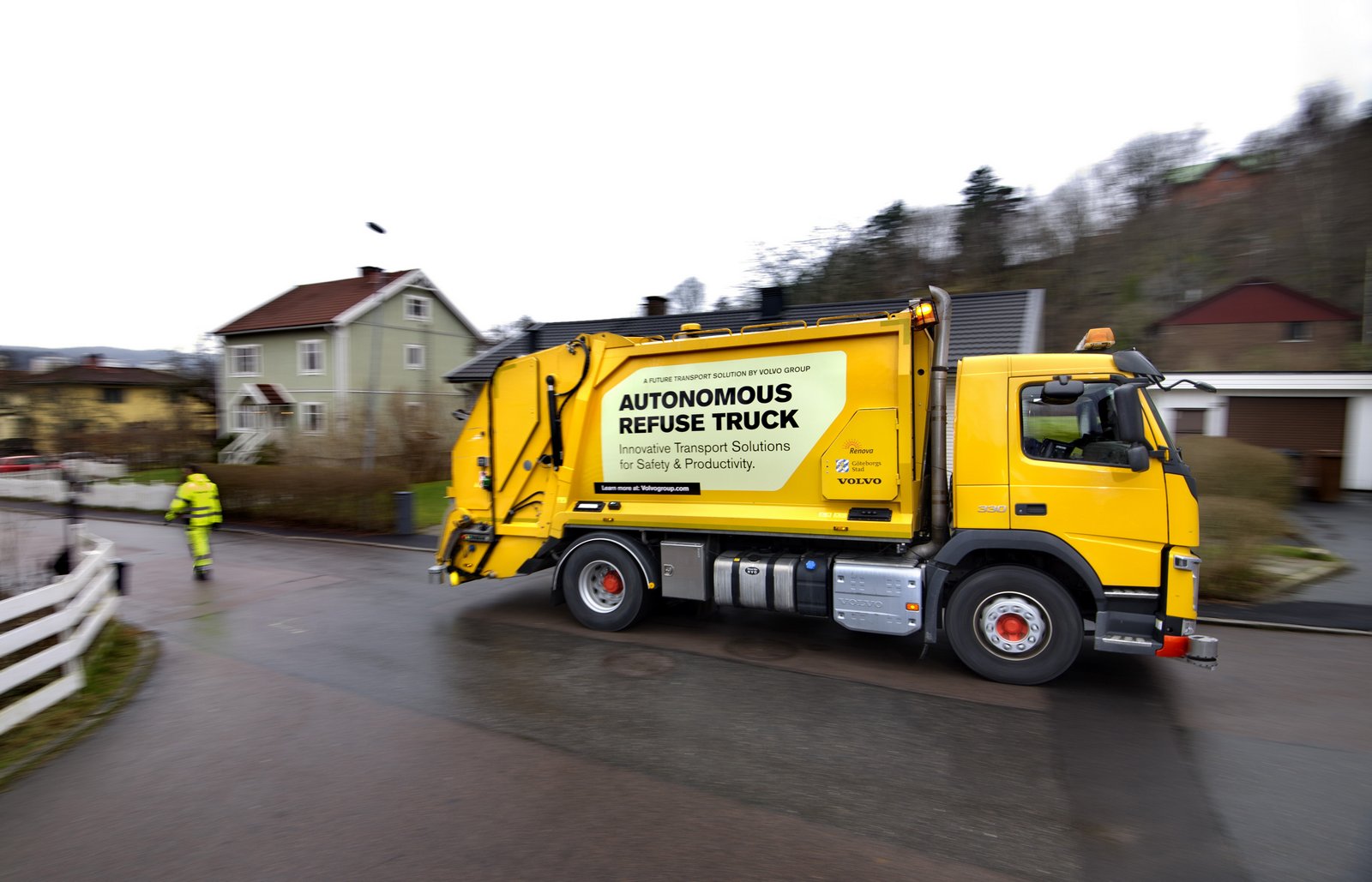 Safety Driving, Volvo-Autonomous-Garbage-Truck-5: Volvo Autonomous Garbage Truck : Truk Sampah Terpintar!