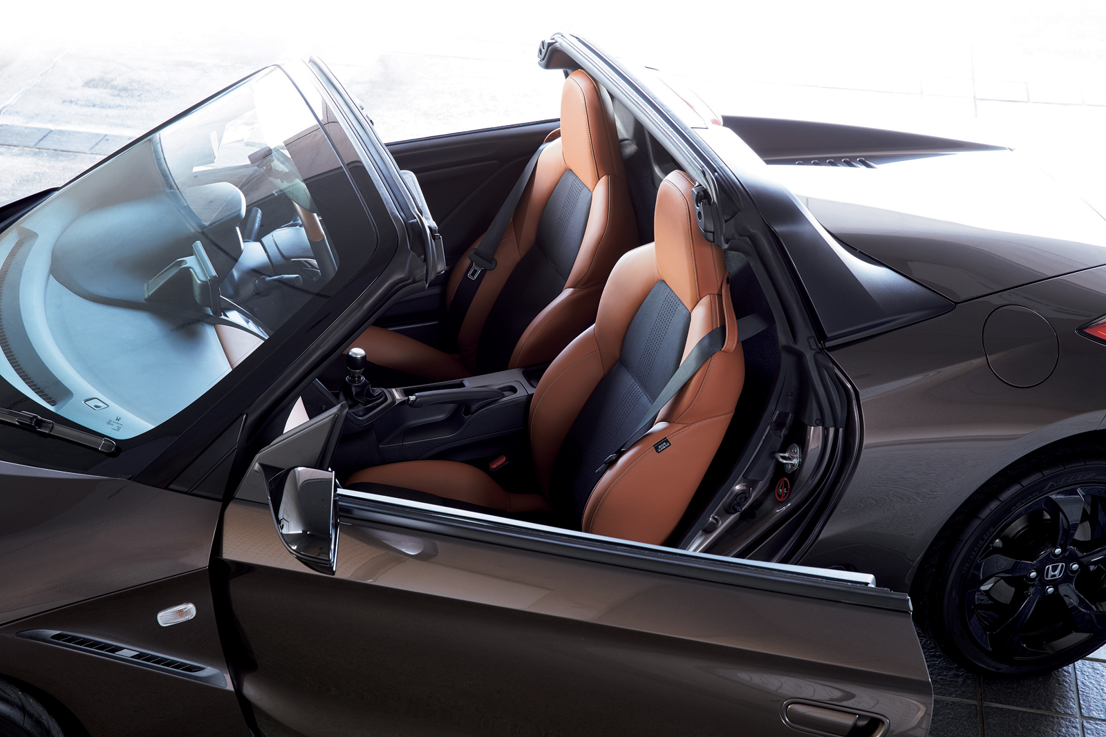 Honda, honda-s660-bruno-leather-3: Honda S660 Bruno Leather Edition: Mobil untuk Main – Main