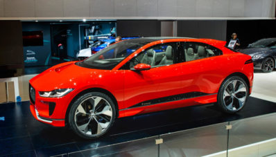 Jaguar I-Pace Menampakkan Diri di Monaco Tanpa Penutup Apapun Jaguar I-Pace Menampakkan Diri di Monaco Tanpa Penutup Apapun