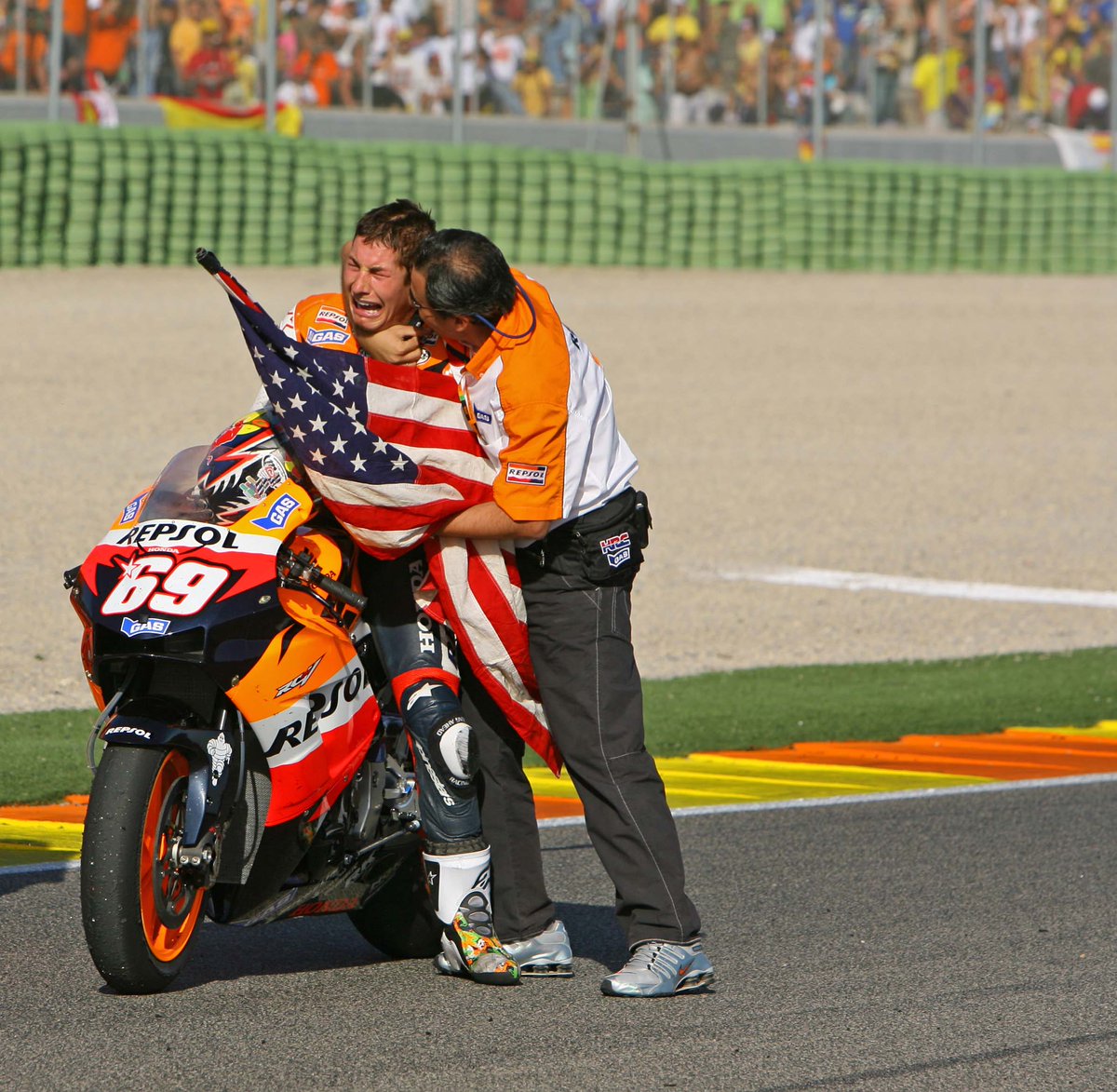 Berita, nicky hayden juara dunia: Jawara MotoGP 2006, Nicky Hayden Berpulang Akibat Kecelakaan