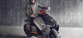 sketsa BMW Motorrad Concept Link e Scooter