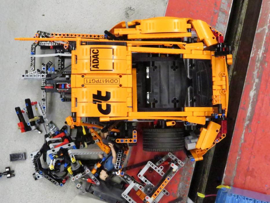 Hot Stuff, porsche 911 lego technik crash test result: Apa Jadinya Jika Mobil Mainan LEGO Dites Tabrak?