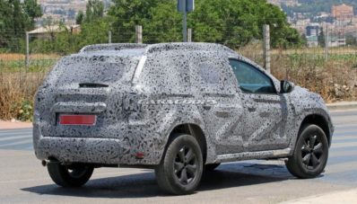 Renault Duster Generasi Terbaru Tertangkap Kamera Hadir dengan 7 Kursi Penumpang Renault Duster Generasi Terbaru Tertangkap Kamera Hadir dengan 7 Kursi Penumpang
