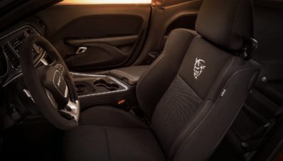 Mau Beli Dodge Challenger Demon? Penuhi Syarat Berikut Ini!