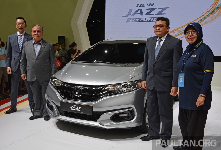 Berita, Honda-Jazz-Hybrid-Facelift-Malaysia-1-850×577: Honda Jazz Hybrid Facelift Muncul, Lebih Canggih dari CR-Z?