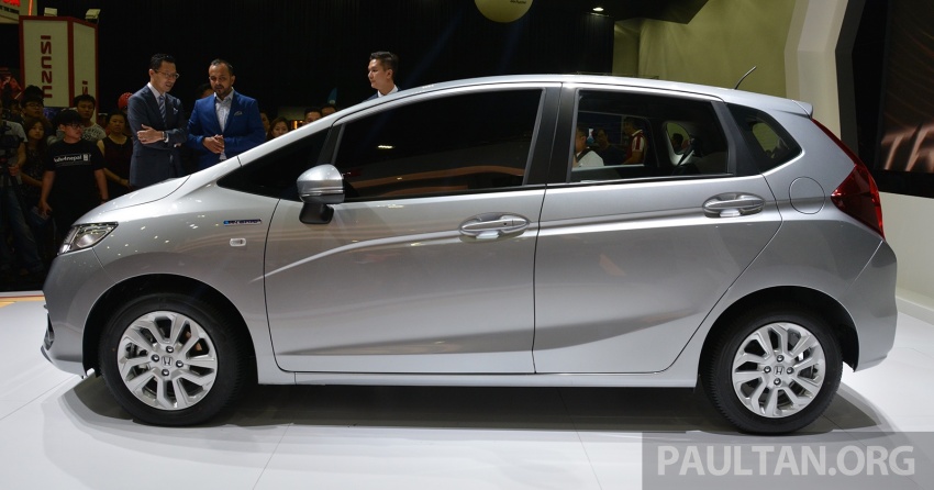 Berita, Honda-Jazz-Hybrid-Facelift-Malaysia-7-850×446: Honda Jazz Hybrid Facelift Muncul, Lebih Canggih dari CR-Z?