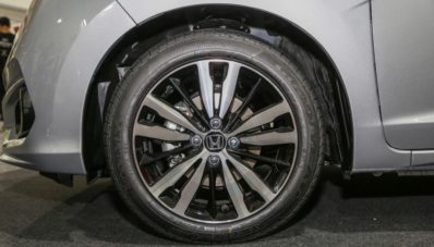 Honda Jazz Hybrid Facelift Muncul, Lebih Canggih dari CR-Z? Honda Jazz Hybrid Facelift Muncul, Lebih Canggih dari CR-Z?