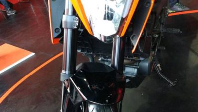 KTM Indonesia Resmi Rilis KTM Duke 250 dan Duke 390 Terbaru KTM Indonesia Resmi Rilis KTM Duke 250 dan Duke 390 Terbaru
