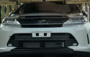 Penampakan Toyota Harrier Facelift tanpa Kamuflase Beredar! Penampakan Toyota Harrier Facelift tanpa Kamuflase Beredar!